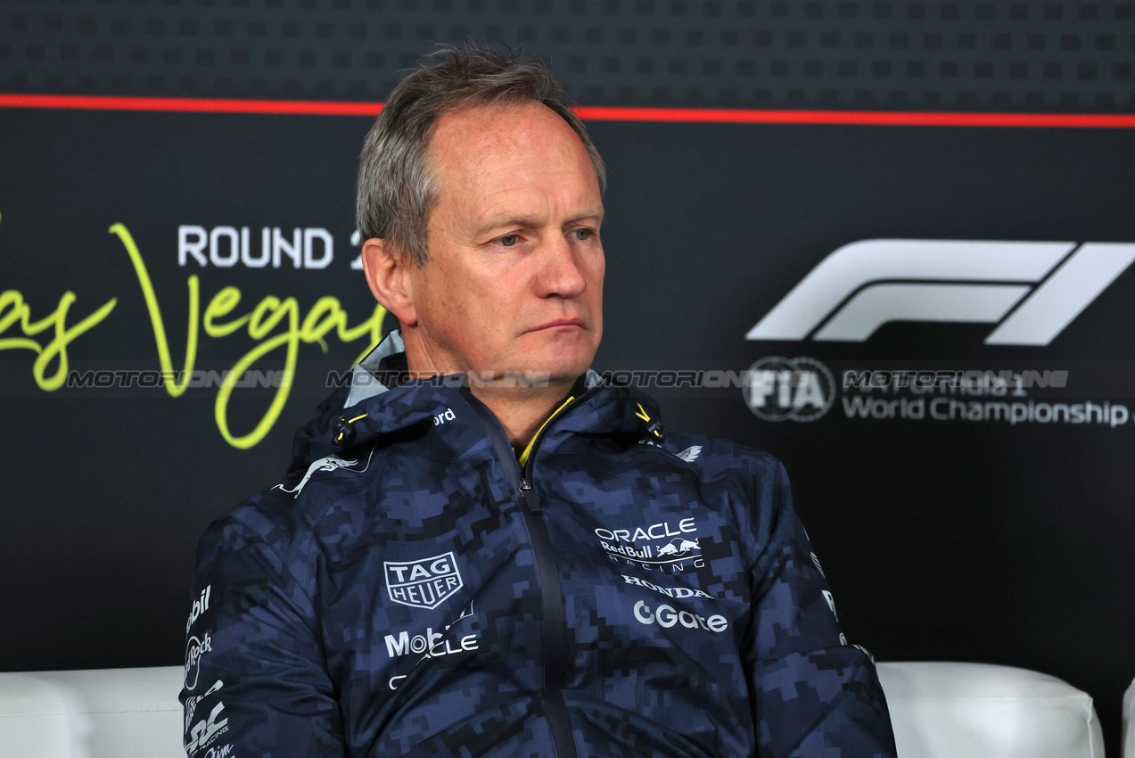 GP LAS VEGAS, Paul Monaghan (GBR) Red Bull Racing Chief Engineer in the FIA Press Conference.

20.11.2025. Formula 1 World Championship, Rd 22, Las Vegas Grand Prix, Las Vegas, Nevada, USA, Practice Day

- www.xpbimages.com, EMail: requests@xpbimages.com © Copyright: Moy / XPB Images
