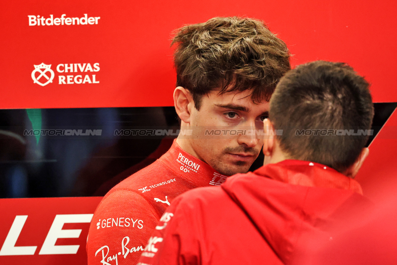 GP LAS VEGAS, Charles Leclerc (MON) Ferrari.
20.11.2025. Formula 1 World Championship, Rd 22, Las Vegas Grand Prix, Las Vegas, Nevada, USA, Practice Day
- www.xpbimages.com, EMail: requests@xpbimages.com © Copyright: Batchelor / XPB Images