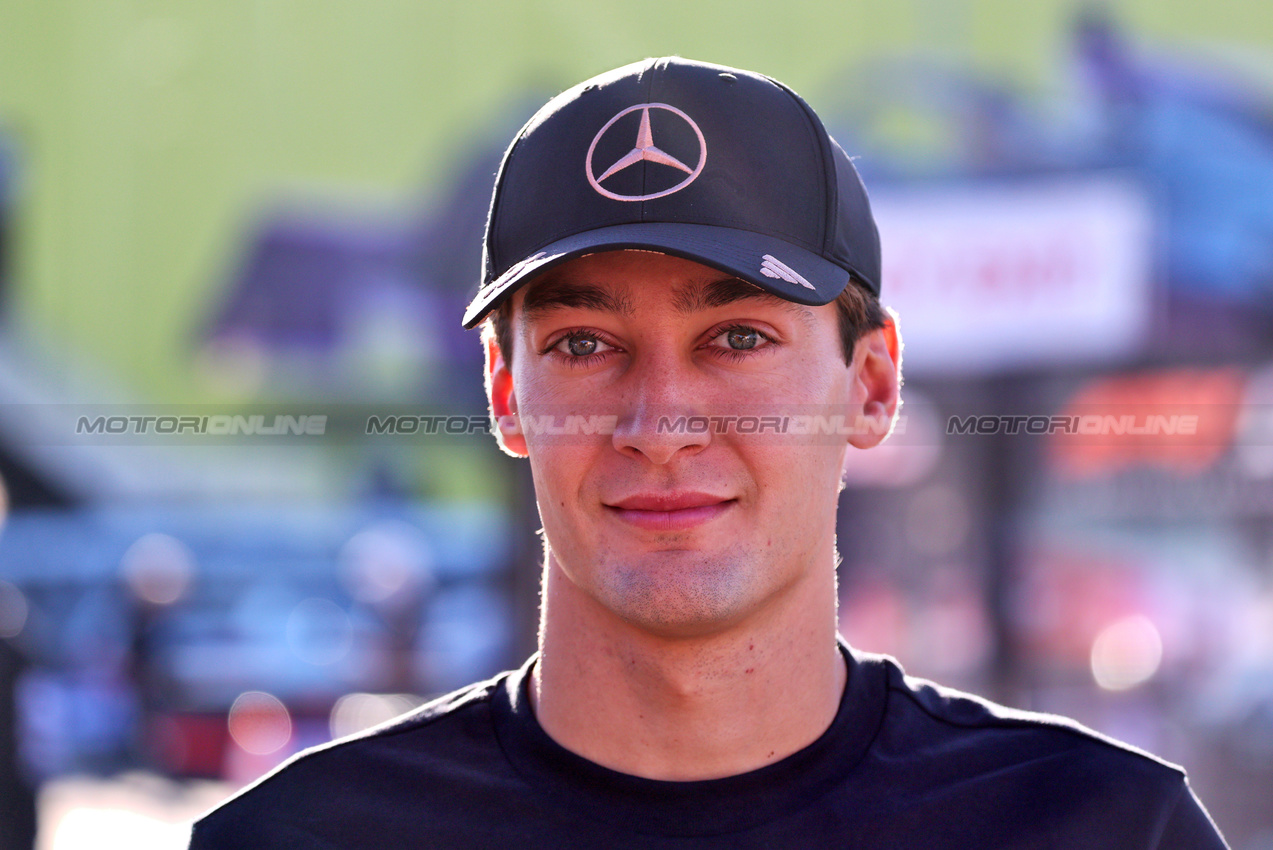 GP LAS VEGAS, George Russell (GBR) Mercedes AMG F1.
20.11.2025. Formula 1 World Championship, Rd 22, Las Vegas Grand Prix, Las Vegas, Nevada, USA, Practice Day
- www.xpbimages.com, EMail: requests@xpbimages.com © Copyright: Batchelor / XPB Images