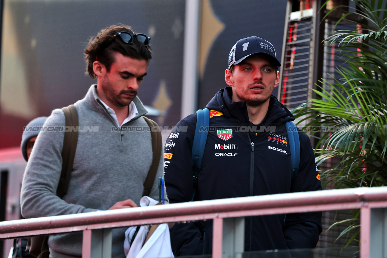 GP LAS VEGAS, Max Verstappen (NLD) Red Bull Racing.
19.11.2025. Formula 1 World Championship, Rd 22, Las Vegas Grand Prix, Las Vegas, Nevada, USA, Preparation Day.
- www.xpbimages.com, EMail: requests@xpbimages.com © Copyright: Moy / XPB Images