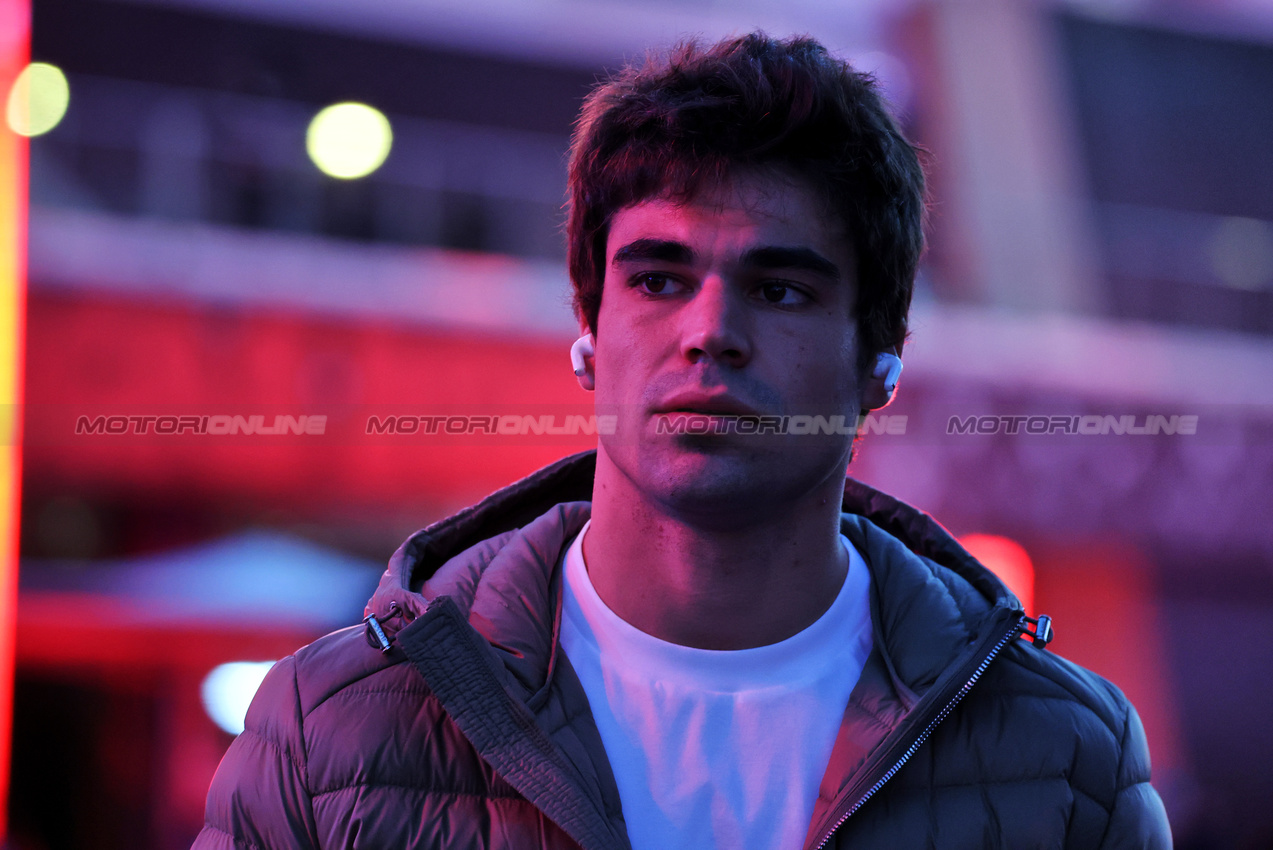 GP LAS VEGAS, Lance Stroll (CDN) Aston Martin F1 Team.

19.11.2025. Formula 1 World Championship, Rd 22, Las Vegas Grand Prix, Las Vegas, Nevada, USA, Preparation Day.

- www.xpbimages.com, EMail: requests@xpbimages.com © Copyright: Moy / XPB Images