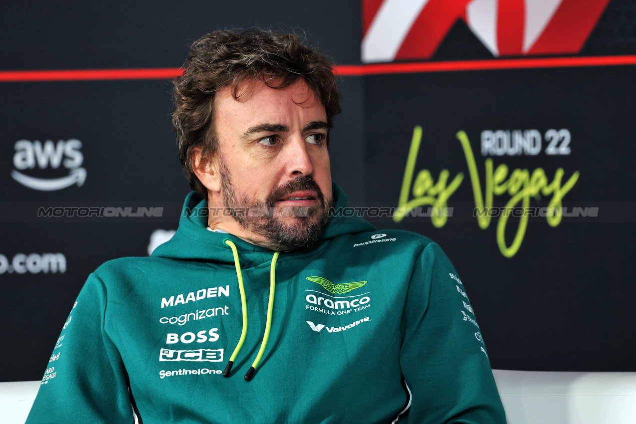 GP LAS VEGAS, Fernando Alonso (ESP) Aston Martin F1 Team in the FIA Press Conference.

19.11.2025. Formula 1 World Championship, Rd 22, Las Vegas Grand Prix, Las Vegas, Nevada, USA, Preparation Day.

- www.xpbimages.com, EMail: requests@xpbimages.com © Copyright: Bearne / XPB Images