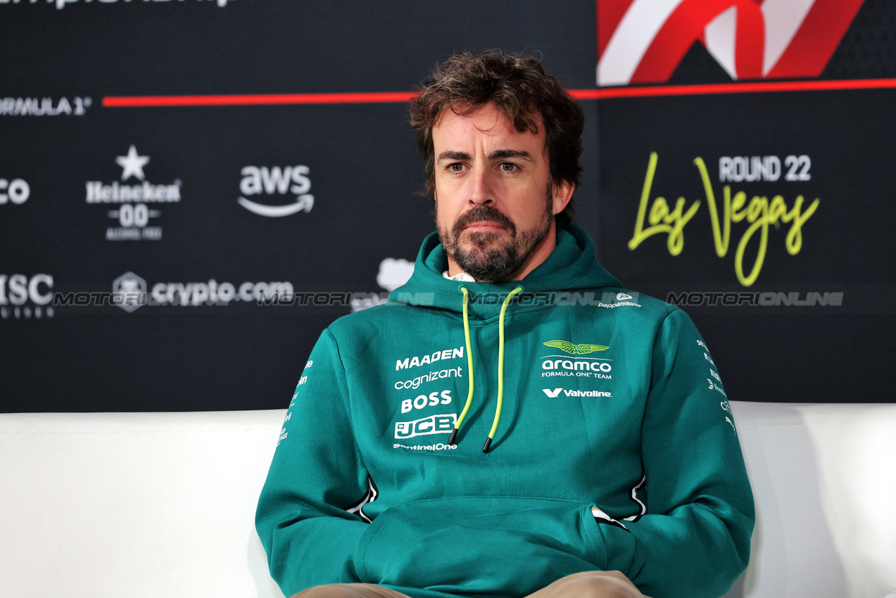 GP LAS VEGAS, Fernando Alonso (ESP) Aston Martin F1 Team in the FIA Press Conference.

19.11.2025. Formula 1 World Championship, Rd 22, Las Vegas Grand Prix, Las Vegas, Nevada, USA, Preparation Day.

- www.xpbimages.com, EMail: requests@xpbimages.com © Copyright: Bearne / XPB Images
