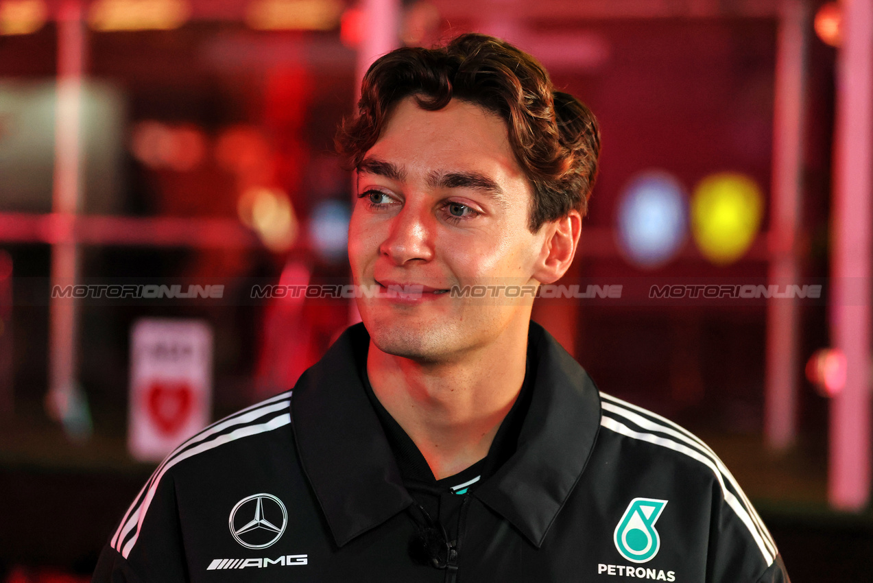 GP LAS VEGAS, George Russell (GBR) Mercedes AMG F1.

19.11.2025. Formula 1 World Championship, Rd 22, Las Vegas Grand Prix, Las Vegas, Nevada, USA, Preparation Day.

- www.xpbimages.com, EMail: requests@xpbimages.com © Copyright: Moy / XPB Images