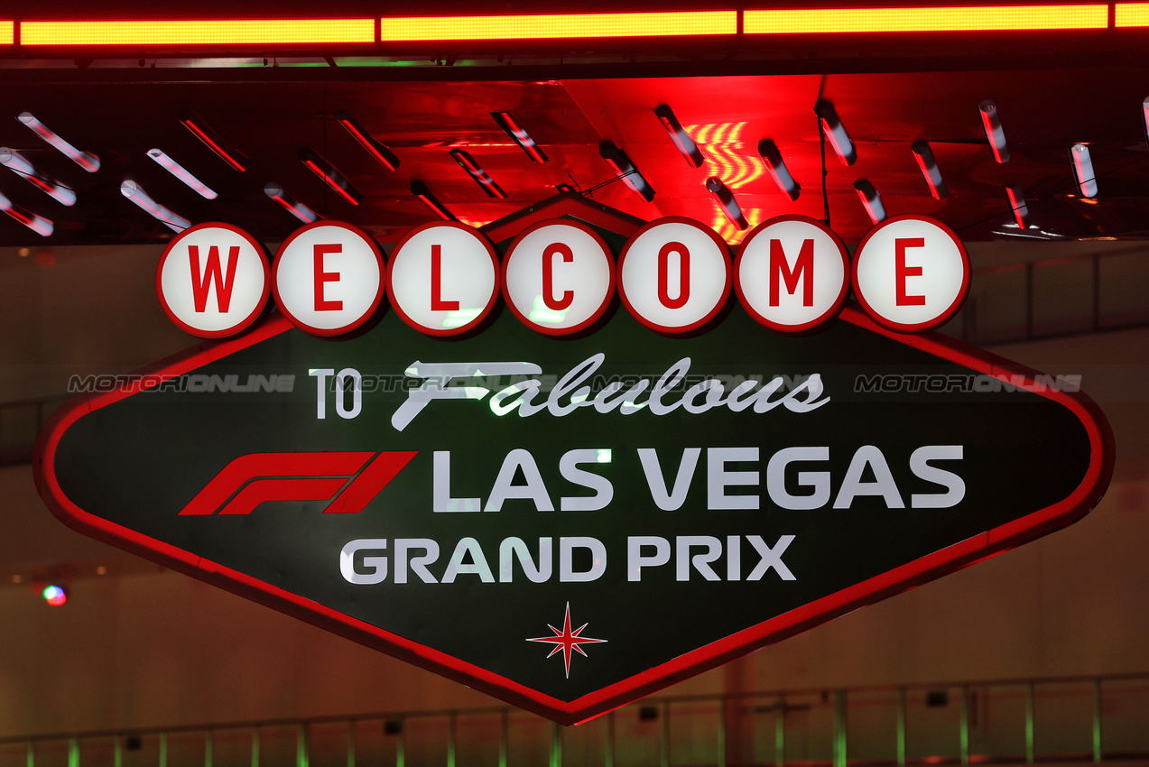 GP LAS VEGAS, Circuit Atmosfera.

19.11.2025. Formula 1 World Championship, Rd 22, Las Vegas Grand Prix, Las Vegas, Nevada, USA, Preparation Day.

- www.xpbimages.com, EMail: requests@xpbimages.com © Copyright: Batchelor / XPB Images