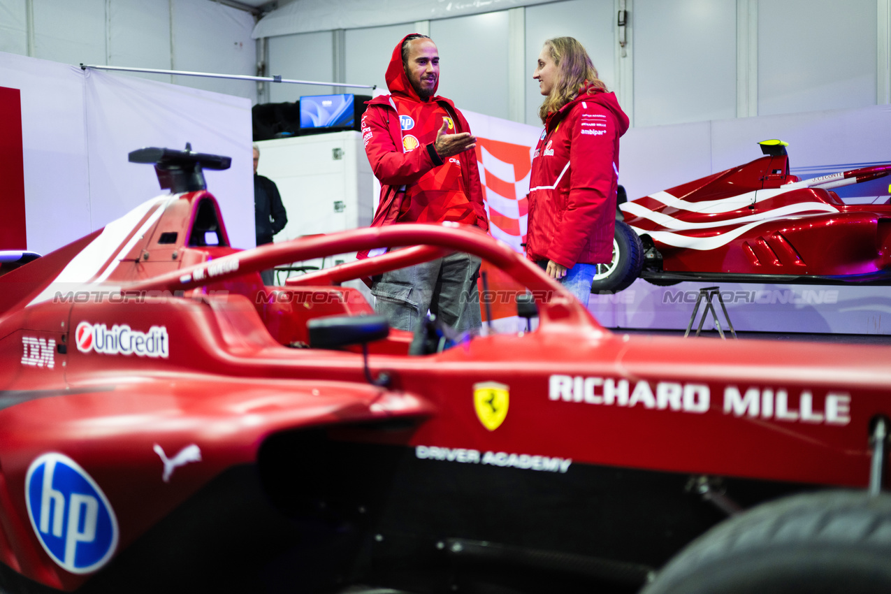 GP LAS VEGAS, (L to R): Lewis Hamilton (GBR) Ferrari with Maya Weug (NLD) MP Motorsport F1 Academy Driver.
19.11.2025. Formula 1 World Championship, Rd 22, Las Vegas Grand Prix, Las Vegas, Nevada, USA, Preparation Day.
- www.xpbimages.com, EMail: requests@xpbimages.com © Copyright: Price / XPB Images