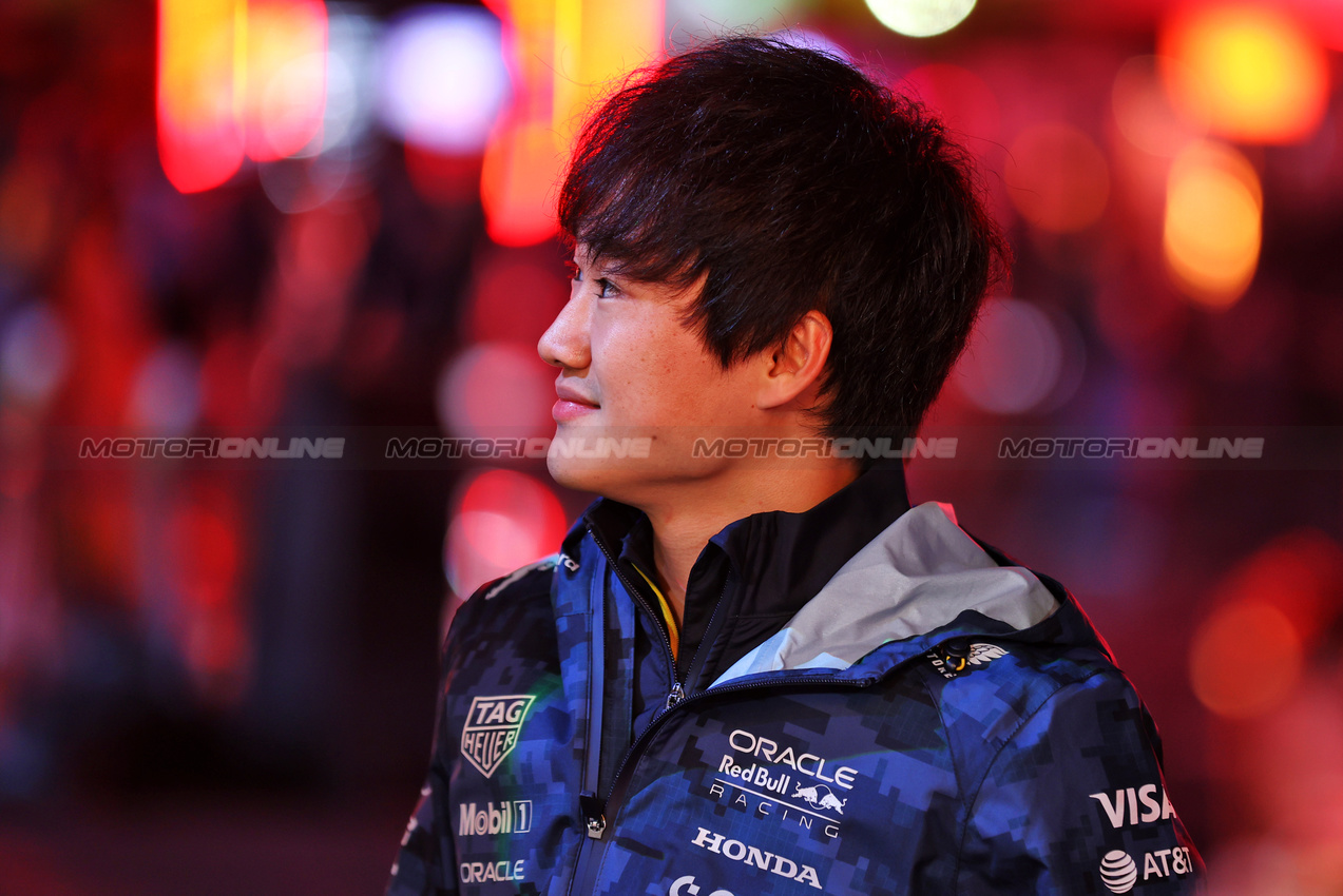 GP LAS VEGAS, Yuki Tsunoda (JPN) Red Bull Racing.

19.11.2025. Formula 1 World Championship, Rd 22, Las Vegas Grand Prix, Las Vegas, Nevada, USA, Preparation Day.

 - www.xpbimages.com, EMail: requests@xpbimages.com © Copyright: Patching / XPB Images
