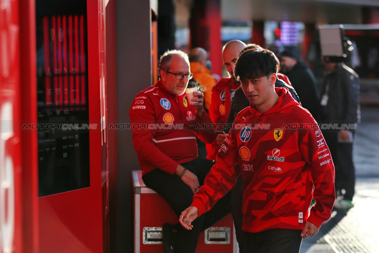 GP LAS VEGAS, Zhou Guanyu (CHN) Ferrari Reserve Driver.
19.11.2025. Formula 1 World Championship, Rd 22, Las Vegas Grand Prix, Las Vegas, Nevada, USA, Preparation Day.
- www.xpbimages.com, EMail: requests@xpbimages.com © Copyright: Patching / XPB Images