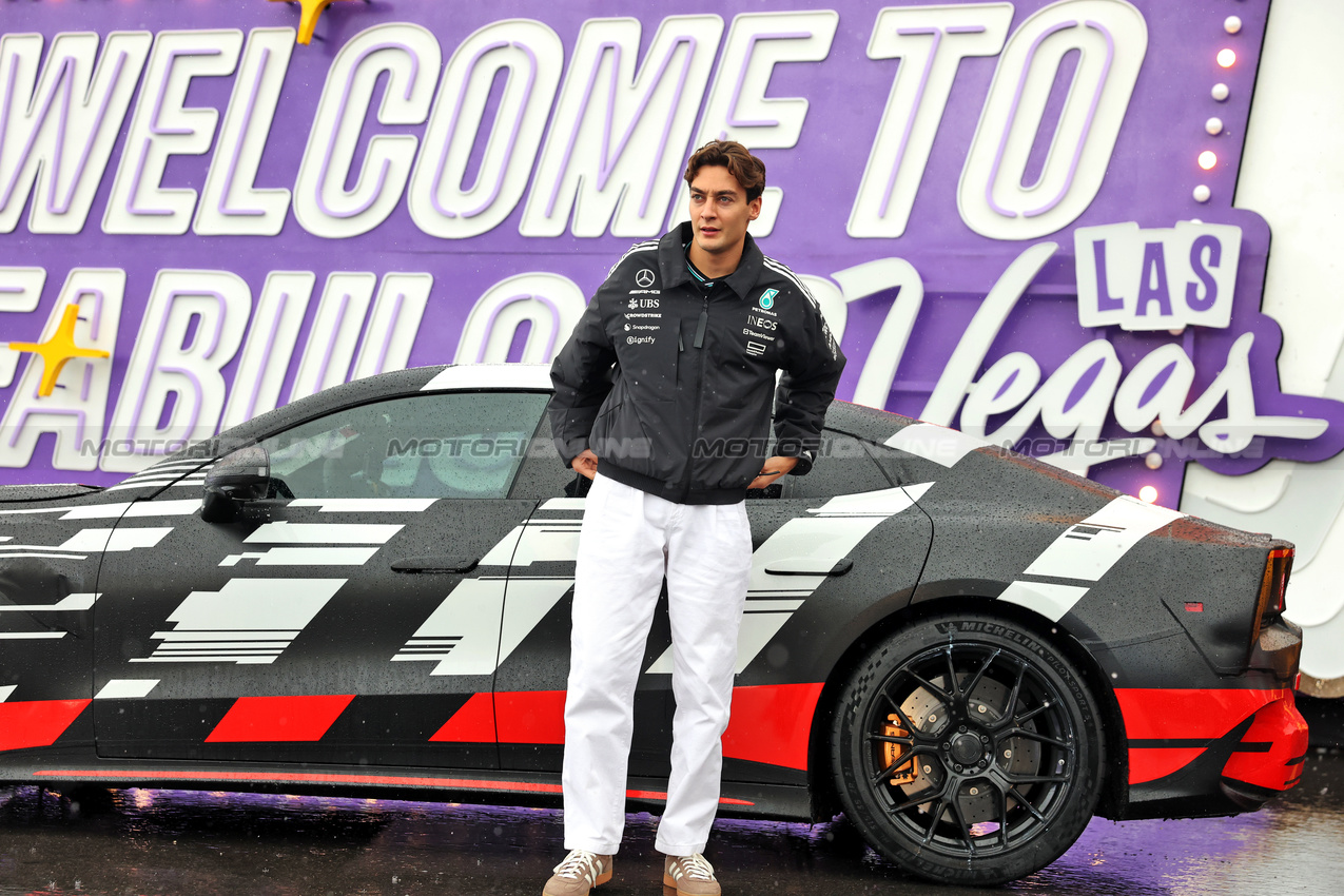 GP LAS VEGAS, George Russell (GBR) Mercedes AMG F1.

19.11.2025. Formula 1 World Championship, Rd 22, Las Vegas Grand Prix, Las Vegas, Nevada, USA, Preparation Day.

- www.xpbimages.com, EMail: requests@xpbimages.com © Copyright: Bearne / XPB Images
