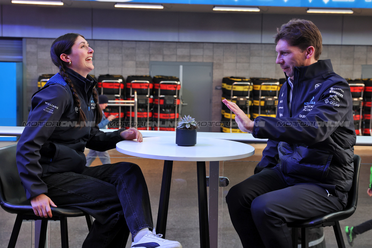 GP LAS VEGAS, (L to R): Lia Block (USA) Atlassian Williams Racing Academy Driver with James Vowles (GBR) Atlassian Williams Racing Team Principal.

19.11.2025. Formula 1 World Championship, Rd 22, Las Vegas Grand Prix, Las Vegas, Nevada, USA, Preparation Day.

- www.xpbimages.com, EMail: requests@xpbimages.com © Copyright: Bearne / XPB Images