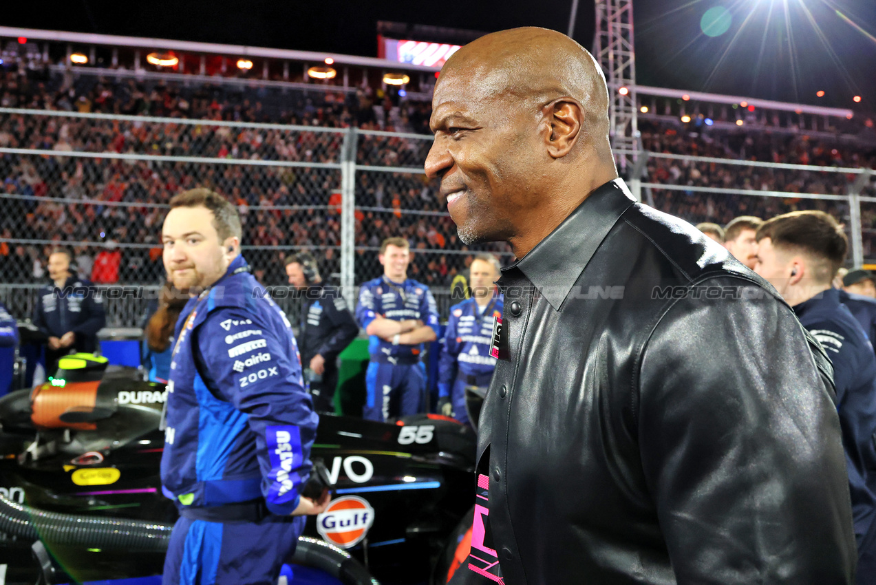 GP LAS VEGAS, Terry Crews (USA) Actor on the grid.
22.11.2025. Formula 1 World Championship, Rd 22, Las Vegas Grand Prix, Las Vegas, Nevada, USA, Gara Day.
- www.xpbimages.com, EMail: requests@xpbimages.com © Copyright: Batchelor / XPB Images