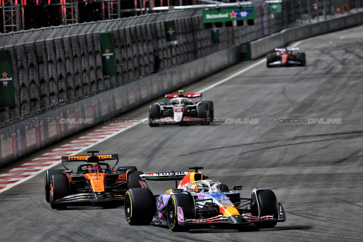 GP LAS VEGAS, Isack Hadjar (FRA) Racing Bulls VCARB 02.

22.11.2025. Formula 1 World Championship, Rd 22, Las Vegas Grand Prix, Las Vegas, Nevada, USA, Gara Day.

- www.xpbimages.com, EMail: requests@xpbimages.com © Copyright: Batchelor / XPB Images