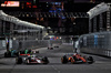 GP LAS VEGAS, Oliver Bearman (GBR) Haas VF-25 e Charles Leclerc (MON) Ferrari SF-25 battle for position.
22.11.2025. Formula 1 World Championship, Rd 22, Las Vegas Grand Prix, Las Vegas, Nevada, USA, Gara Day.
- www.xpbimages.com, EMail: requests@xpbimages.com © Copyright: Moy / XPB Images