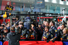 GP LAS VEGAS, Gara winner Max Verstappen (NLD) Red Bull Racing celebrates in parc ferme with the team.
22.11.2025. Formula 1 World Championship, Rd 22, Las Vegas Grand Prix, Las Vegas, Nevada, USA, Gara Day.
- www.xpbimages.com, EMail: requests@xpbimages.com © Copyright: Batchelor / XPB Images