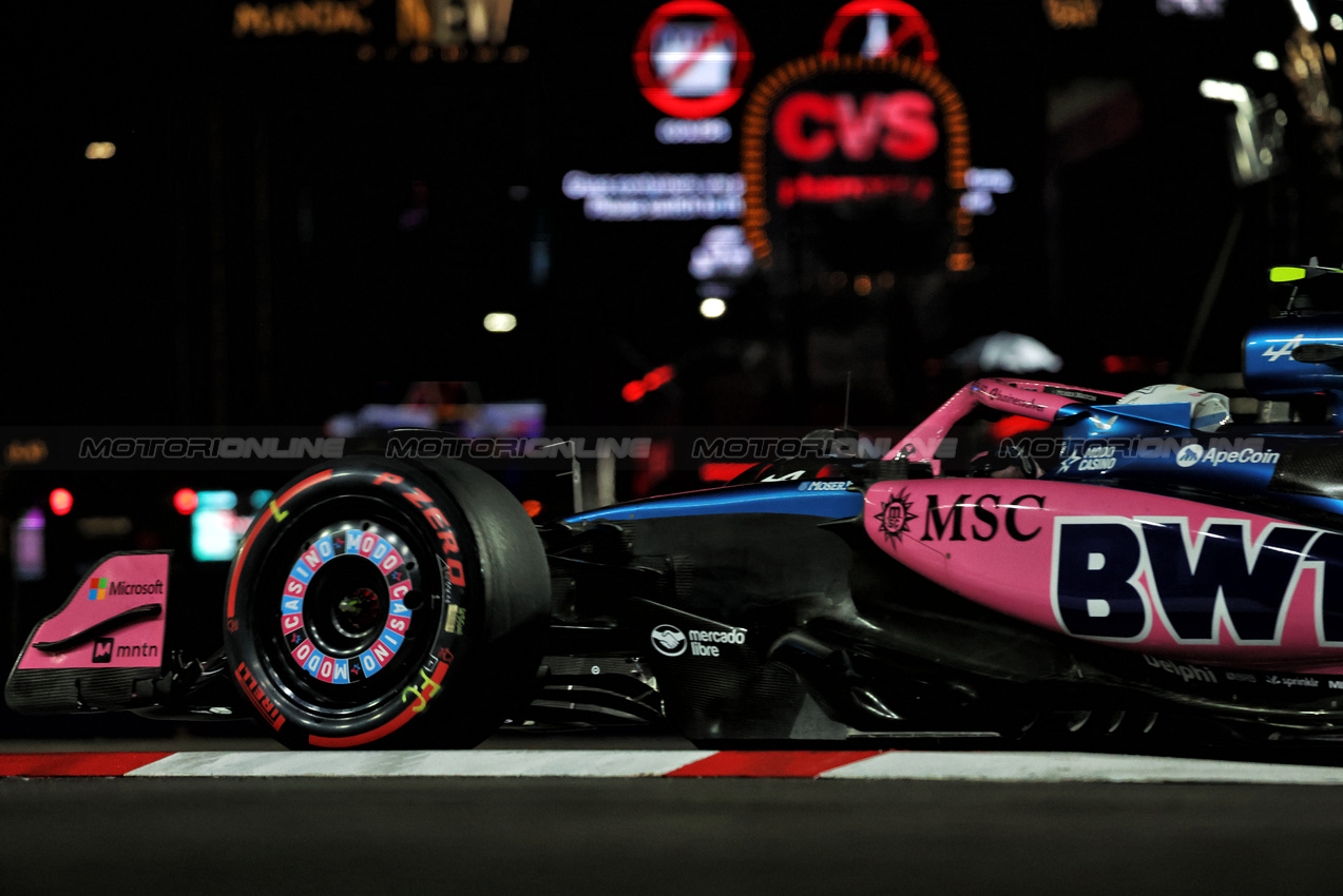 GP LAS VEGAS, Franco Colapinto (ARG) Alpine F1 Team A525.
21.11.2025. Formula 1 World Championship, Rd 22, Las Vegas Grand Prix, Las Vegas, Nevada, USA, Qualifiche Day.
- www.xpbimages.com, EMail: requests@xpbimages.com © Copyright: Bearne / XPB Images