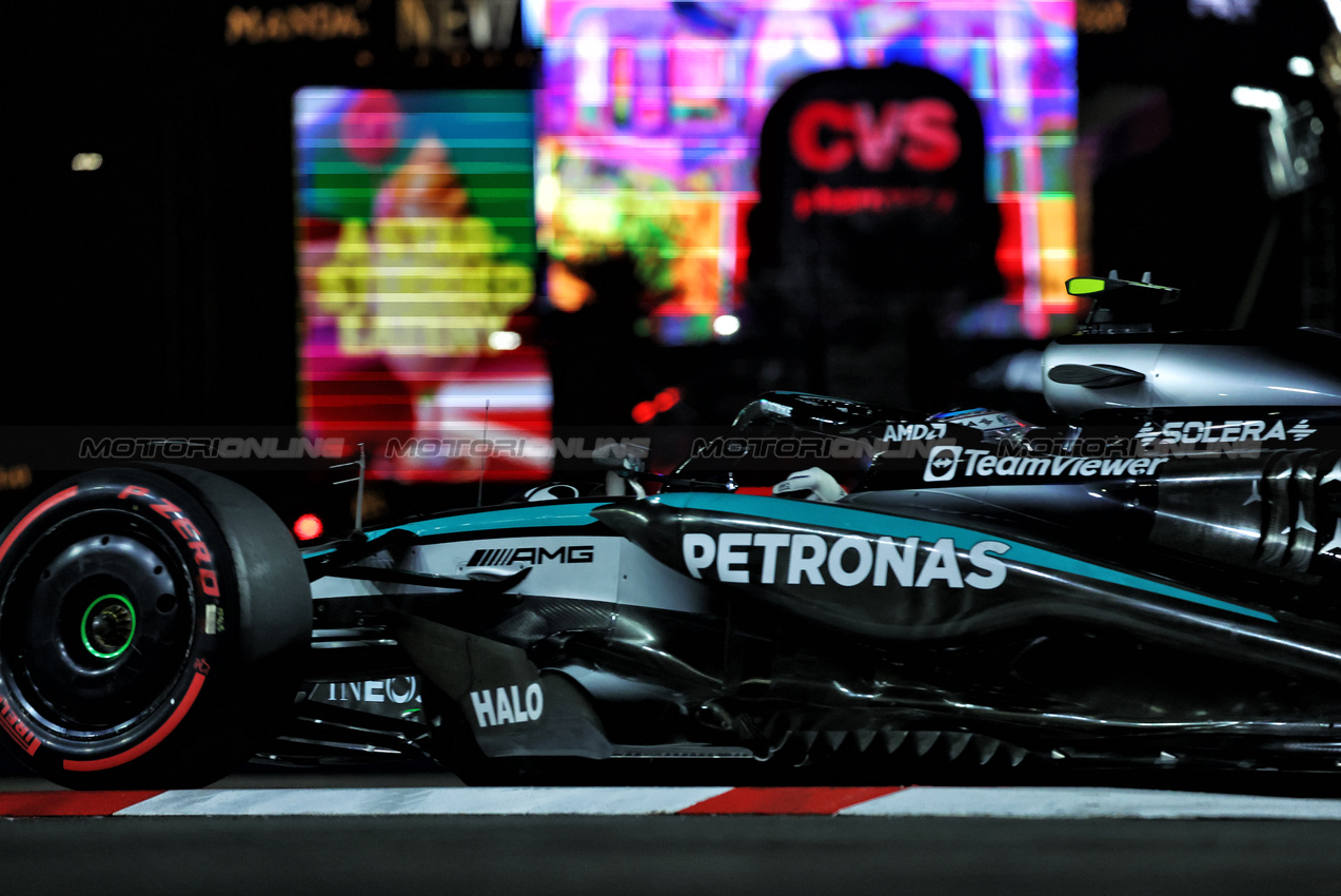 GP LAS VEGAS, Andrea Kimi Antonelli (ITA) Mercedes AMG F1 W16.

21.11.2025. Formula 1 World Championship, Rd 22, Las Vegas Grand Prix, Las Vegas, Nevada, USA, Qualifiche Day.

- www.xpbimages.com, EMail: requests@xpbimages.com © Copyright: Bearne / XPB Images