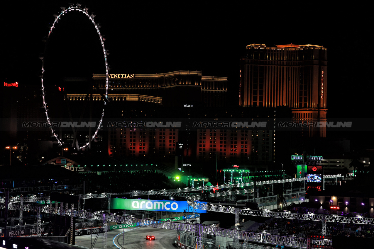 GP LAS VEGAS, Gabriel Bortoleto (BRA) Sauber C45.

21.11.2025. Formula 1 World Championship, Rd 22, Las Vegas Grand Prix, Las Vegas, Nevada, USA, Qualifiche Day.

- www.xpbimages.com, EMail: requests@xpbimages.com © Copyright: Moy / XPB Images