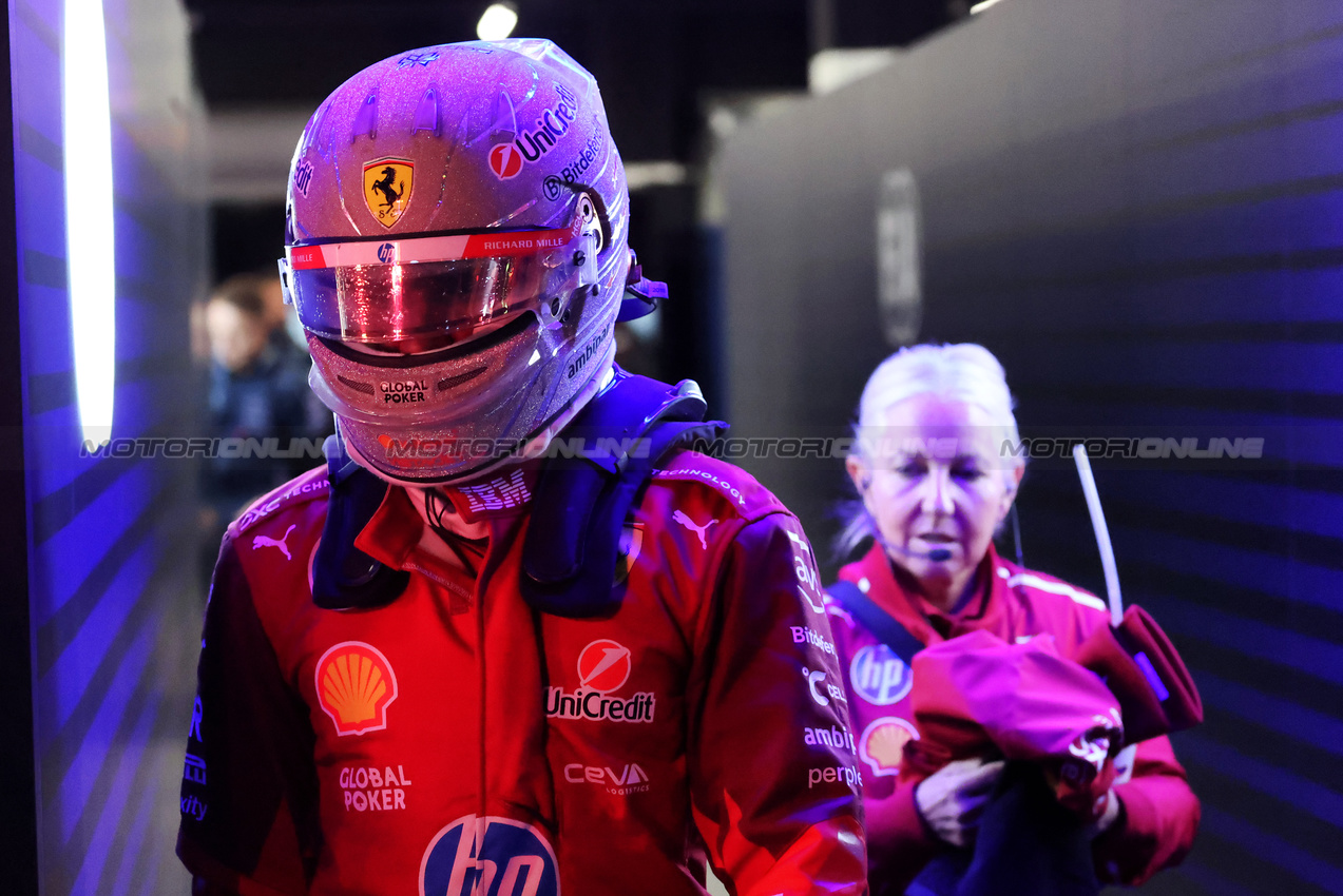 GP LAS VEGAS, Lewis Hamilton (GBR) Ferrari.

21.11.2025. Formula 1 World Championship, Rd 22, Las Vegas Grand Prix, Las Vegas, Nevada, USA, Qualifiche Day.

- www.xpbimages.com, EMail: requests@xpbimages.com © Copyright: Charniaux / XPB Images