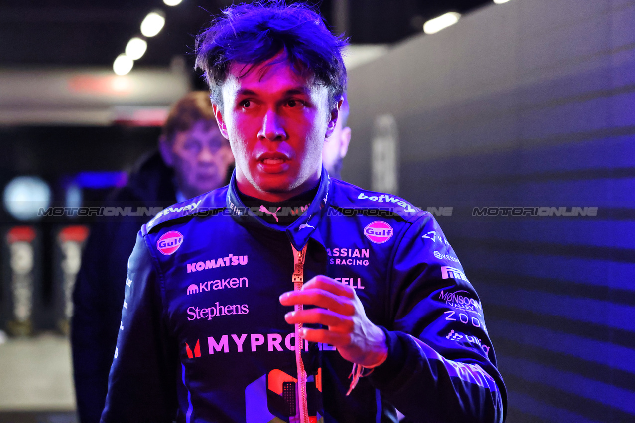 GP LAS VEGAS, Alexander Albon (THA) Atlassian Williams Racing.
21.11.2025. Formula 1 World Championship, Rd 22, Las Vegas Grand Prix, Las Vegas, Nevada, USA, Qualifiche Day.
- www.xpbimages.com, EMail: requests@xpbimages.com © Copyright: Charniaux / XPB Images