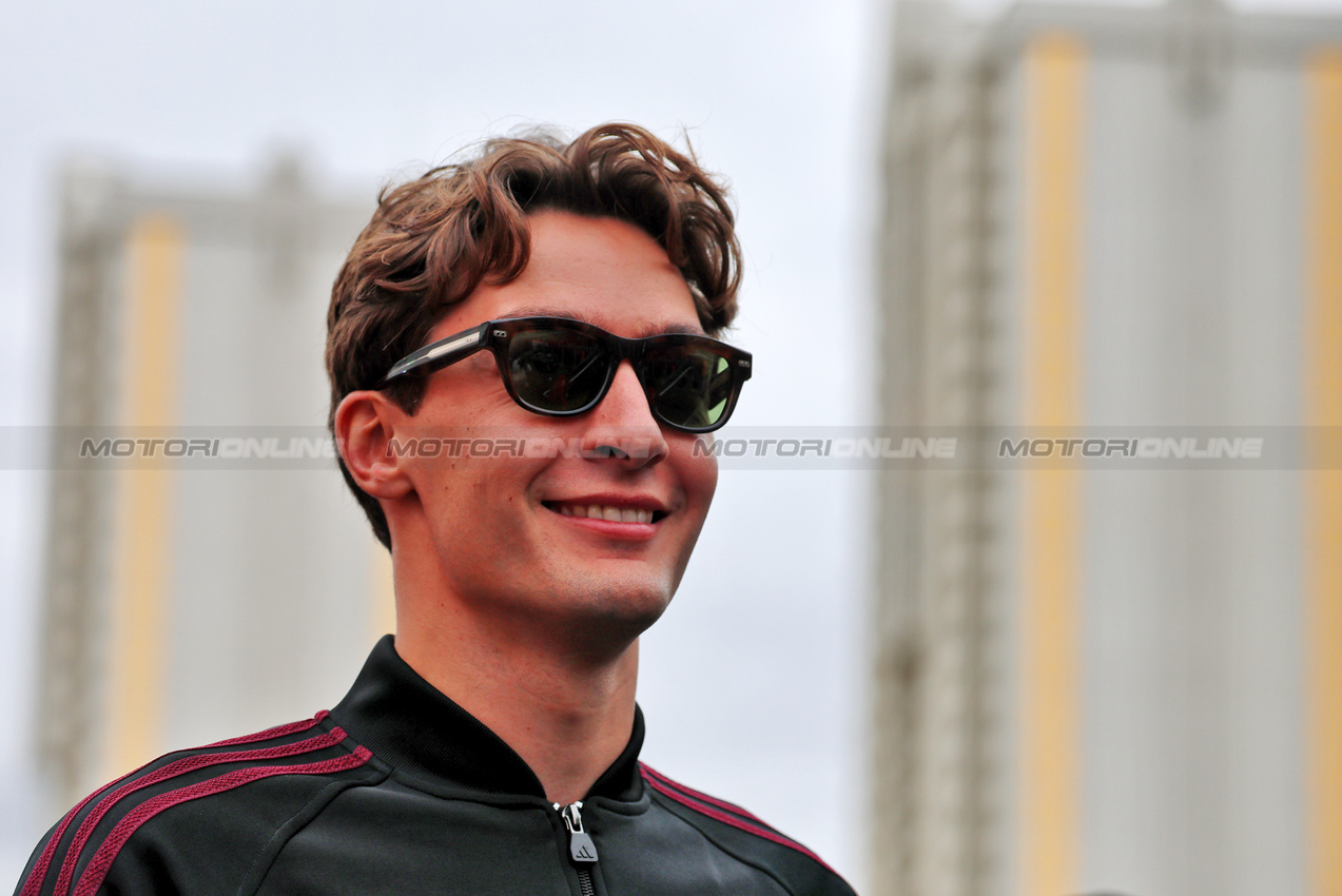 GP LAS VEGAS, George Russell (GBR) Mercedes AMG F1.
21.11.2025. Formula 1 World Championship, Rd 22, Las Vegas Grand Prix, Las Vegas, Nevada, USA, Qualifiche Day.
- www.xpbimages.com, EMail: requests@xpbimages.com © Copyright: Batchelor / XPB Images