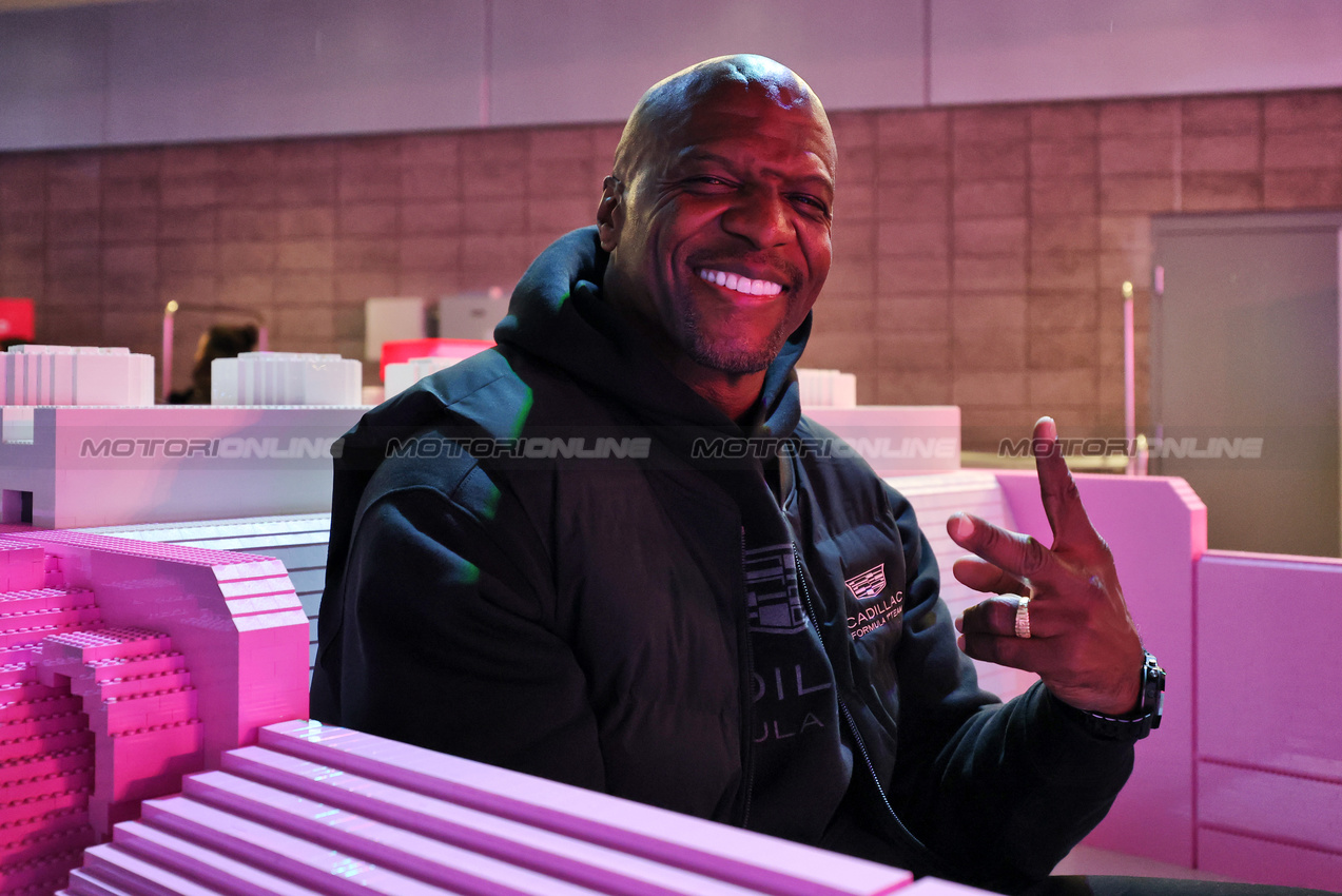 GP LAS VEGAS, Terry Crews (USA) Actor in the Lego Pink Cadillac.
21.11.2025. Formula 1 World Championship, Rd 22, Las Vegas Grand Prix, Las Vegas, Nevada, USA, Qualifiche Day.
- www.xpbimages.com, EMail: requests@xpbimages.com © Copyright: Moy / XPB Images