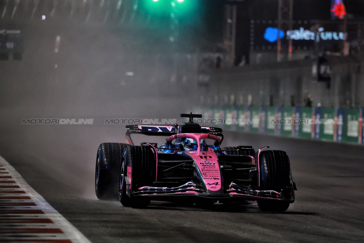 GP LAS VEGAS, Pierre Gasly (FRA) Alpine F1 Team A525.

21.11.2025. Formula 1 World Championship, Rd 22, Las Vegas Grand Prix, Las Vegas, Nevada, USA, Qualifiche Day.

- www.xpbimages.com, EMail: requests@xpbimages.com © Copyright: Moy / XPB Images
