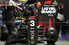 GP LAS VEGAS, Third placed Carlos Sainz (ESP) Atlassian Williams Racing FW47 in qualifying parc ferme.
21.11.2025. Formula 1 World Championship, Rd 22, Las Vegas Grand Prix, Las Vegas, Nevada, USA, Qualifiche Day.
- www.xpbimages.com, EMail: requests@xpbimages.com © Copyright: Bearne / XPB Images