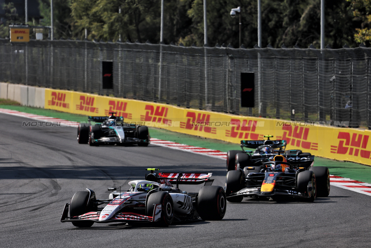 GP MESSICO, Oliver Bearman (GBR) Haas VF-25.

26.10.2025. Formula 1 World Championship, Rd 20, Mexican Grand Prix, Mexico City, Mexico, Gara Day.

- www.xpbimages.com, EMail: requests@xpbimages.com © Copyright: Batchelor / XPB Images