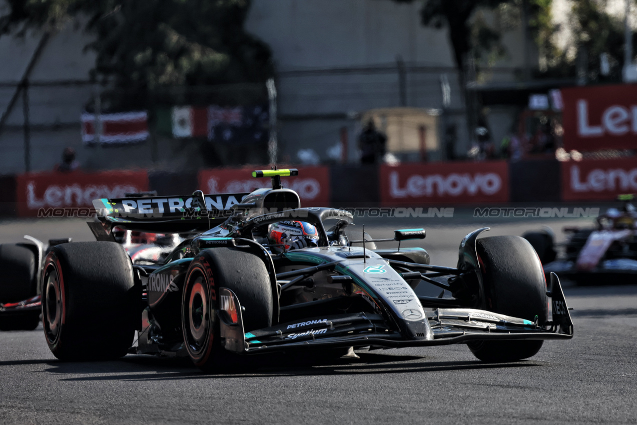 GP MESSICO, Andrea Kimi Antonelli (ITA) Mercedes AMG F1 W16.
26.10.2025. Formula 1 World Championship, Rd 20, Mexican Grand Prix, Mexico City, Mexico, Gara Day.
- www.xpbimages.com, EMail: requests@xpbimages.com © Copyright: Bearne / XPB Images