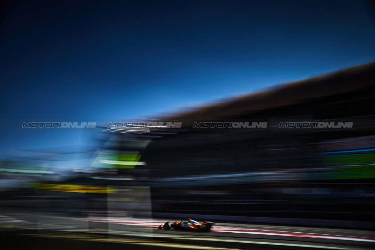GP MESSICO, Lando Norris (GBR) McLaren MCL39.
26.10.2025. Formula 1 World Championship, Rd 20, Mexican Grand Prix, Mexico City, Mexico, Gara Day.
- www.xpbimages.com, EMail: requests@xpbimages.com © Copyright: XPB Images
