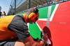 GP MESSICO, McLaren places the grid partenza position tape for Lando Norris (GBR) McLaren.
26.10.2025. Formula 1 World Championship, Rd 20, Mexican Grand Prix, Mexico City, Mexico, Gara Day.
- www.xpbimages.com, EMail: requests@xpbimages.com © Copyright: Moy / XPB Images