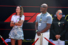 GP MESSICO, (L to R): Evander Holyfield (USA) Former Boxer with Jean Alesi (FRA) on the grid.

26.10.2025. Formula 1 World Championship, Rd 20, Mexican Grand Prix, Mexico City, Mexico, Gara Day.

- www.xpbimages.com, EMail: requests@xpbimages.com © Copyright: Moy / XPB Images