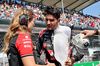 GP MESSICO, (L to R): Laura Mueller (GER) Haas F1 Team Gara Engineer with Esteban Ocon (FRA) Haas F1 Team on the grid.

26.10.2025. Formula 1 World Championship, Rd 20, Mexican Grand Prix, Mexico City, Mexico, Gara Day.

- www.xpbimages.com, EMail: requests@xpbimages.com © Copyright: Batchelor / XPB Images