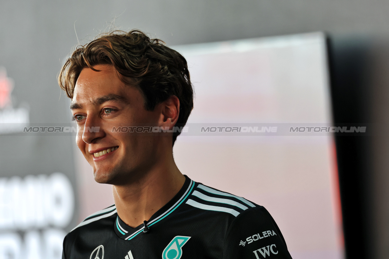 GP MESSICO, George Russell (GBR) Mercedes AMG F1.

23.10.2025. Formula 1 World Championship, Rd 20, Mexican Grand Prix, Mexico City, Mexico, Preparation Day.

- www.xpbimages.com, EMail: requests@xpbimages.com © Copyright: Moy / XPB Images