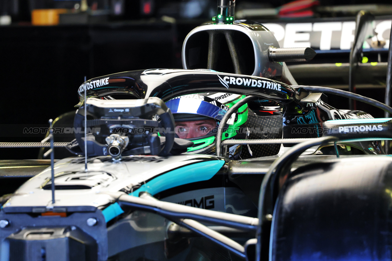 GP MESSICO, Frederik Vesti (DEN) Mercedes AMG F1 W16 Reserve Driver.
23.10.2025. Formula 1 World Championship, Rd 20, Mexican Grand Prix, Mexico City, Mexico, Preparation Day.
- www.xpbimages.com, EMail: requests@xpbimages.com © Copyright: Charniaux / XPB Images