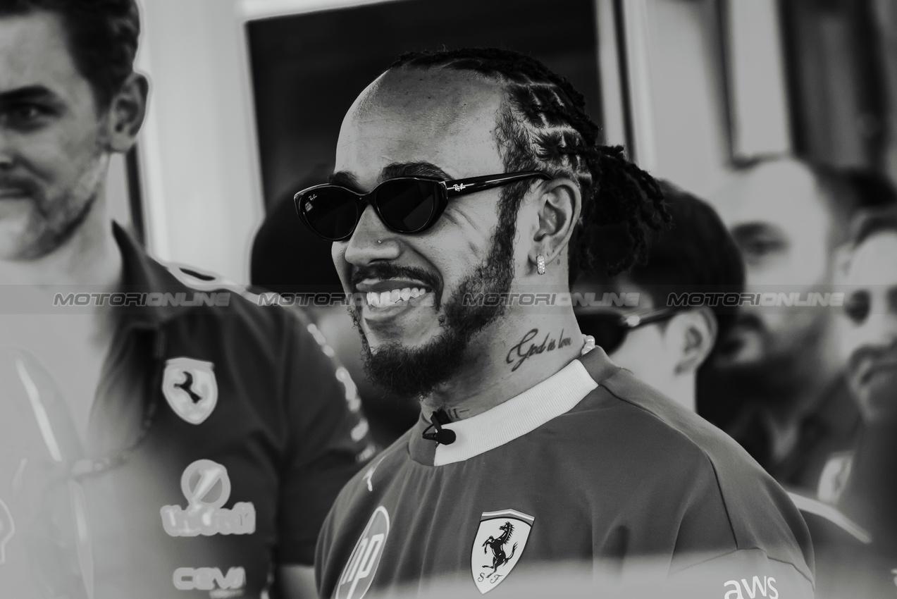 GP MESSICO, Lewis Hamilton (GBR) Ferrari.

23.10.2025. Formula 1 World Championship, Rd 20, Mexican Grand Prix, Mexico City, Mexico, Preparation Day.

- www.xpbimages.com, EMail: requests@xpbimages.com © Copyright: Bearne / XPB Images