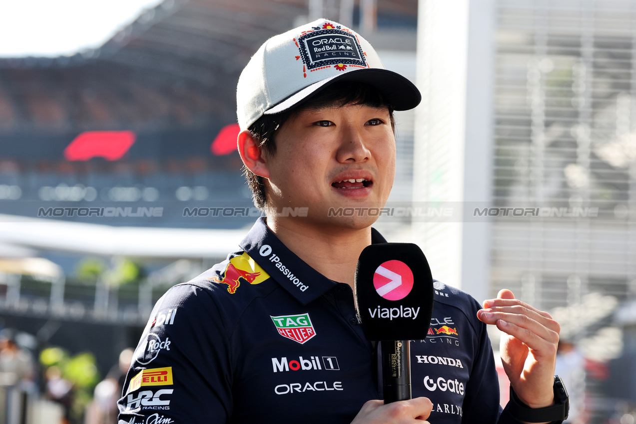 GP MESSICO, Yuki Tsunoda (JPN) Red Bull Racing.
23.10.2025. Formula 1 World Championship, Rd 20, Mexican Grand Prix, Mexico City, Mexico, Preparation Day.
- www.xpbimages.com, EMail: requests@xpbimages.com © Copyright: Moy / XPB Images