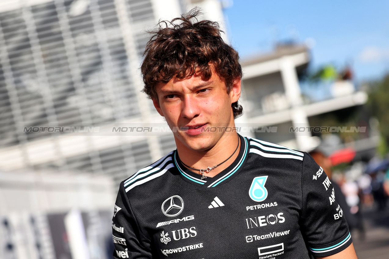 GP MESSICO, Andrea Kimi Antonelli (ITA) Mercedes AMG F1.
23.10.2025. Formula 1 World Championship, Rd 20, Mexican Grand Prix, Mexico City, Mexico, Preparation Day.
- www.xpbimages.com, EMail: requests@xpbimages.com © Copyright: Bearne / XPB Images
