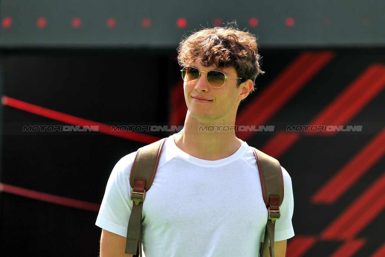 GP MESSICO, Oliver Bearman (GBR) Haas F1 Team.
23.10.2025. Formula 1 World Championship, Rd 20, Mexican Grand Prix, Mexico City, Mexico, Preparation Day.
- www.xpbimages.com, EMail: requests@xpbimages.com © Copyright: Moy / XPB Images