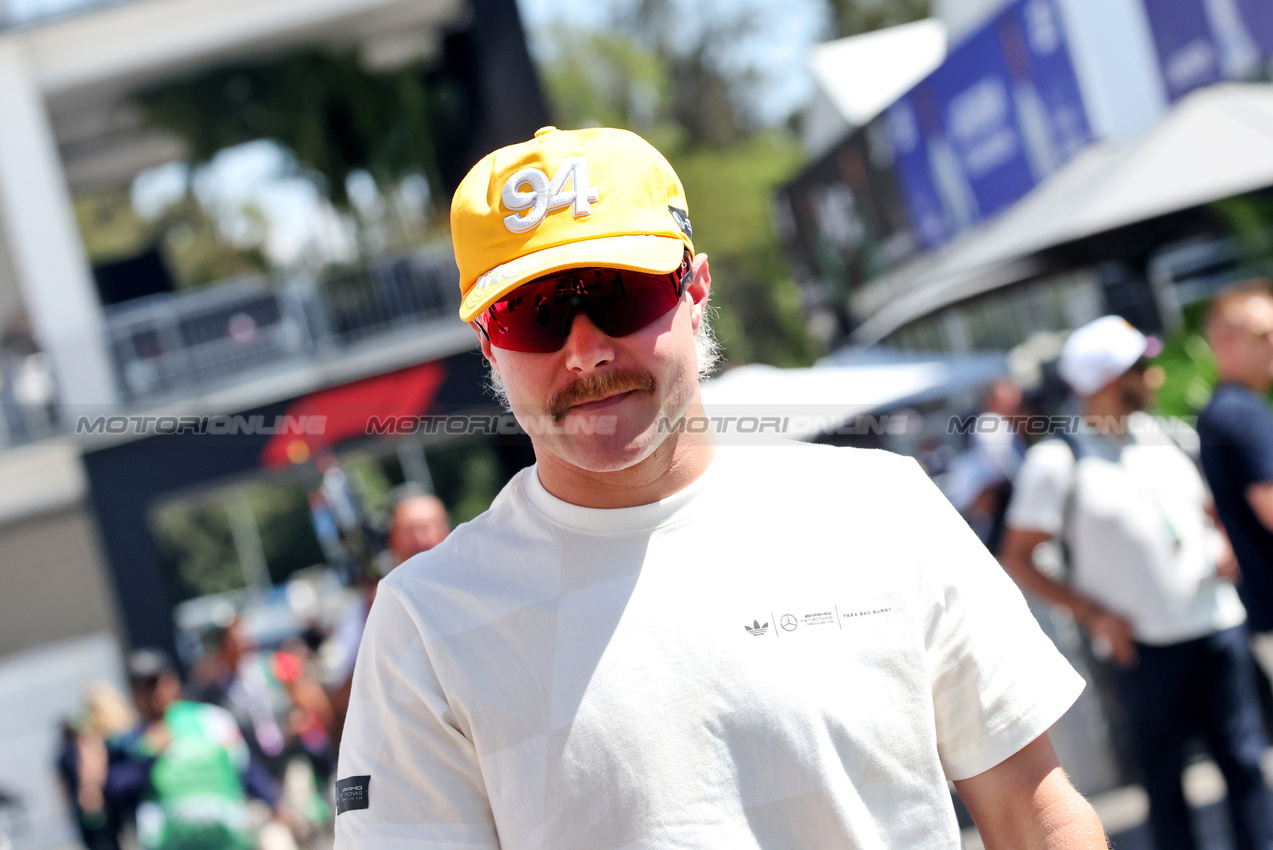 GP MESSICO, Valtteri Bottas (FIN) Mercedes AMG F1 Reserve Driver.
23.10.2025. Formula 1 World Championship, Rd 20, Mexican Grand Prix, Mexico City, Mexico, Preparation Day.
- www.xpbimages.com, EMail: requests@xpbimages.com © Copyright: Bearne / XPB Images