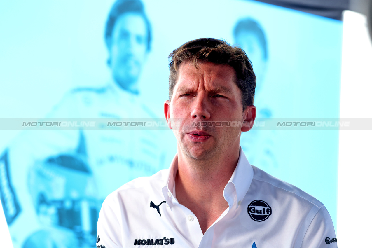 GP MESSICO, James Vowles (GBR) Atlassian Williams Racing Team Principal.
23.10.2025. Formula 1 World Championship, Rd 20, Mexican Grand Prix, Mexico City, Mexico, Preparation Day.
- www.xpbimages.com, EMail: requests@xpbimages.com © Copyright: Bearne / XPB Images