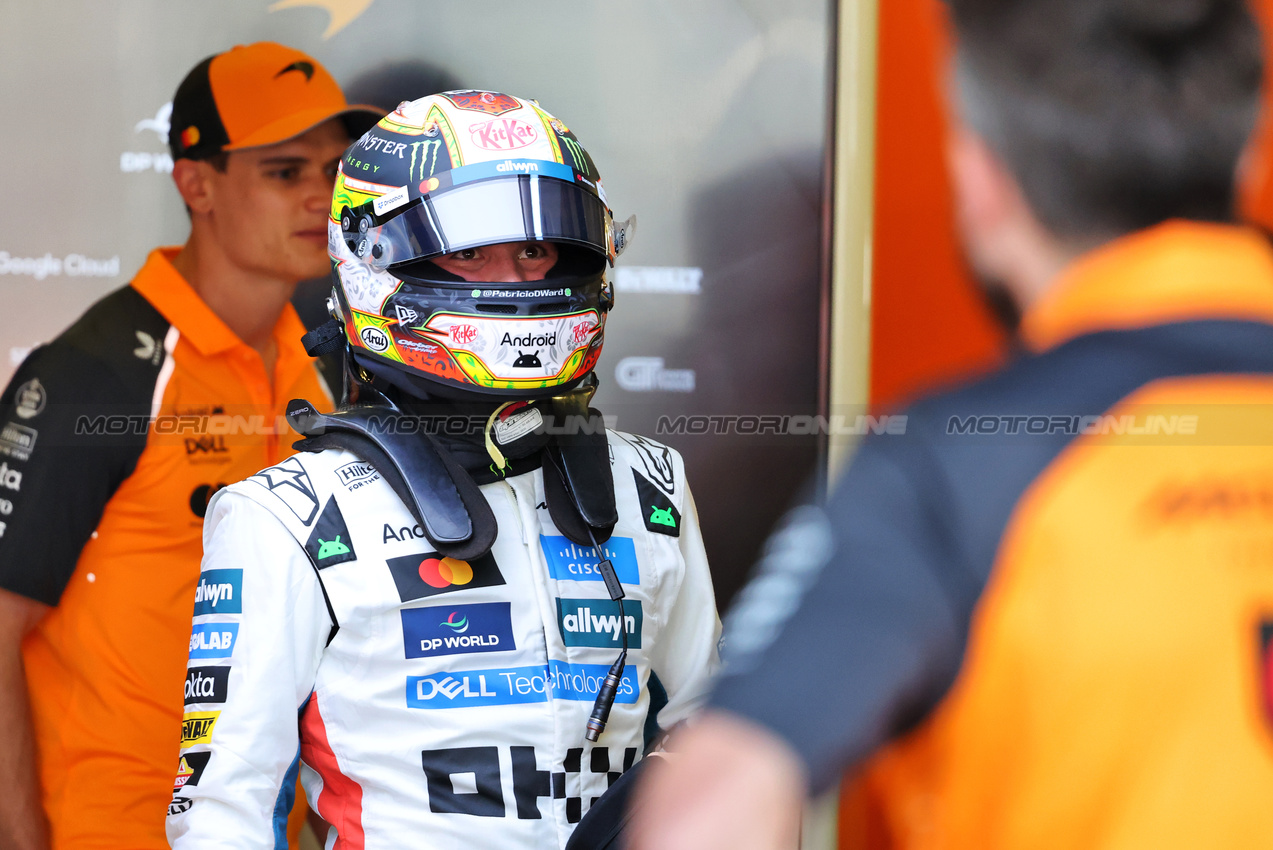 GP MESSICO, Pato O'Ward (MEX) McLaren Reserve Driver.
23.10.2025. Formula 1 World Championship, Rd 20, Mexican Grand Prix, Mexico City, Mexico, Preparation Day.
- www.xpbimages.com, EMail: requests@xpbimages.com © Copyright: Charniaux / XPB Images