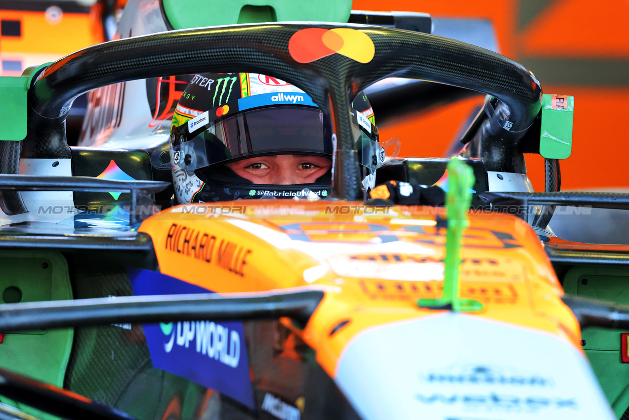 GP MESSICO, Pato O'Ward (MEX) McLaren MCL39 Reserve Driver.

23.10.2025. Formula 1 World Championship, Rd 20, Mexican Grand Prix, Mexico City, Mexico, Preparation Day.

- www.xpbimages.com, EMail: requests@xpbimages.com © Copyright: Charniaux / XPB Images