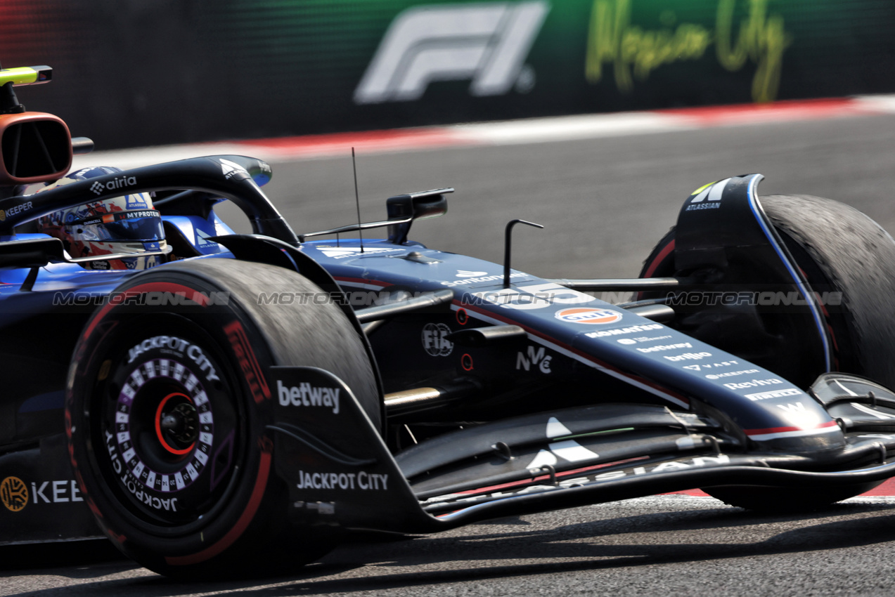 GP MESSICO, Carlos Sainz (ESP) Atlassian Williams Racing FW47.
25.10.2025. Formula 1 World Championship, Rd 20, Mexican Grand Prix, Mexico City, Mexico, Qualifiche Day.
- www.xpbimages.com, EMail: requests@xpbimages.com © Copyright: Bearne / XPB Images