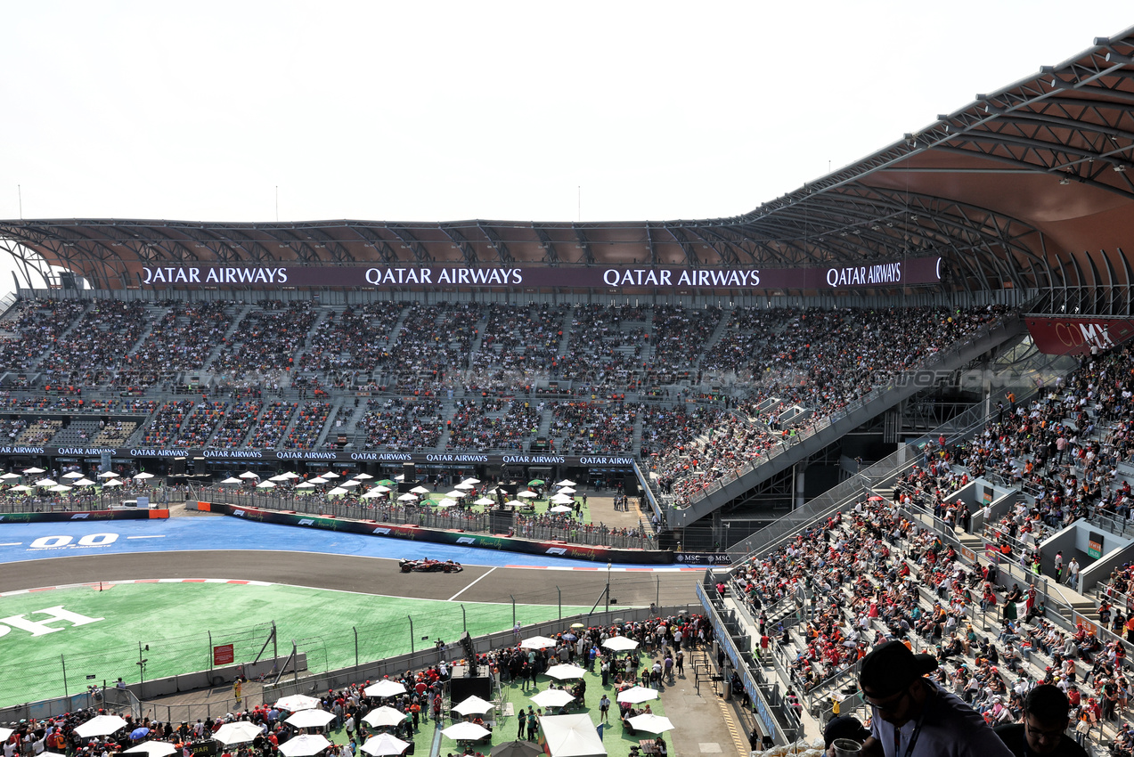 GP MESSICO, Charles Leclerc (MON) Ferrari SF-25.
25.10.2025. Formula 1 World Championship, Rd 20, Mexican Grand Prix, Mexico City, Mexico, Qualifiche Day.
- www.xpbimages.com, EMail: requests@xpbimages.com © Copyright: Bearne / XPB Images