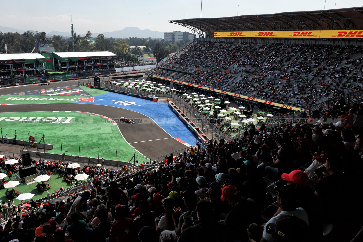 GP MESSICO, Lewis Hamilton (GBR) Ferrari SF-25.
25.10.2025. Formula 1 World Championship, Rd 20, Mexican Grand Prix, Mexico City, Mexico, Qualifiche Day.
- www.xpbimages.com, EMail: requests@xpbimages.com © Copyright: Bearne / XPB Images