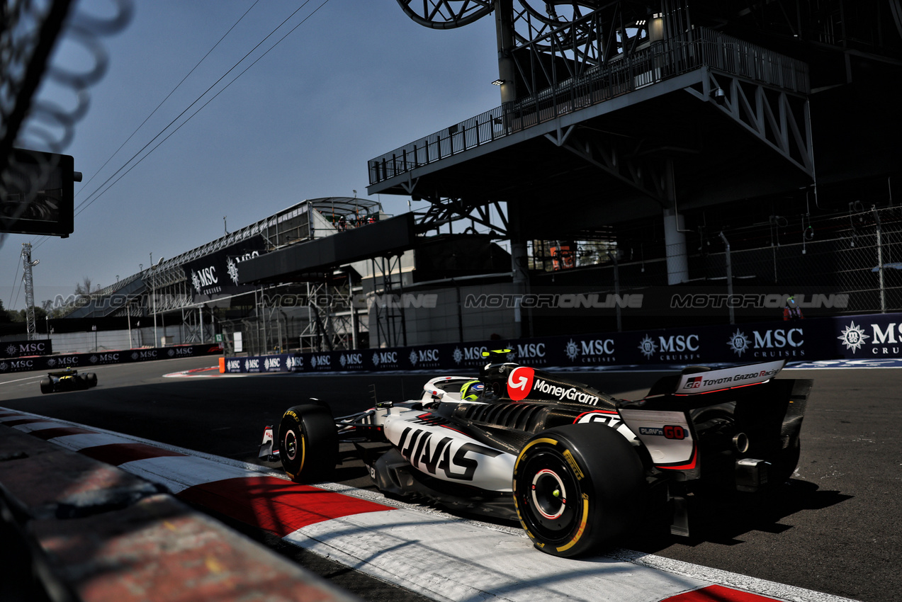 GP MESSICO, Oliver Bearman (GBR) Haas VF-25.
25.10.2025. Formula 1 World Championship, Rd 20, Mexican Grand Prix, Mexico City, Mexico, Qualifiche Day.
- www.xpbimages.com, EMail: requests@xpbimages.com © Copyright: Charniaux / XPB Images