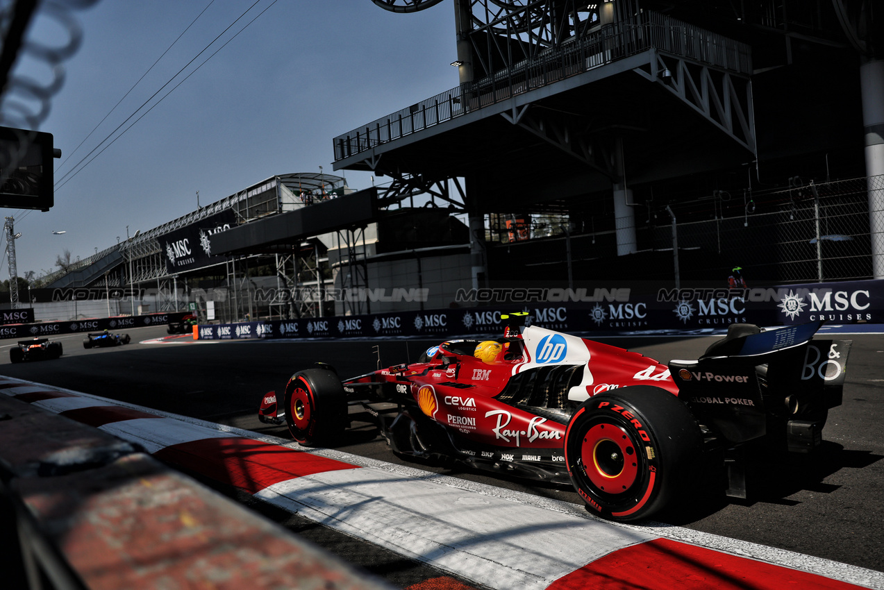 GP MESSICO, Lewis Hamilton (GBR) Ferrari SF-25.
25.10.2025. Formula 1 World Championship, Rd 20, Mexican Grand Prix, Mexico City, Mexico, Qualifiche Day.
- www.xpbimages.com, EMail: requests@xpbimages.com © Copyright: Charniaux / XPB Images