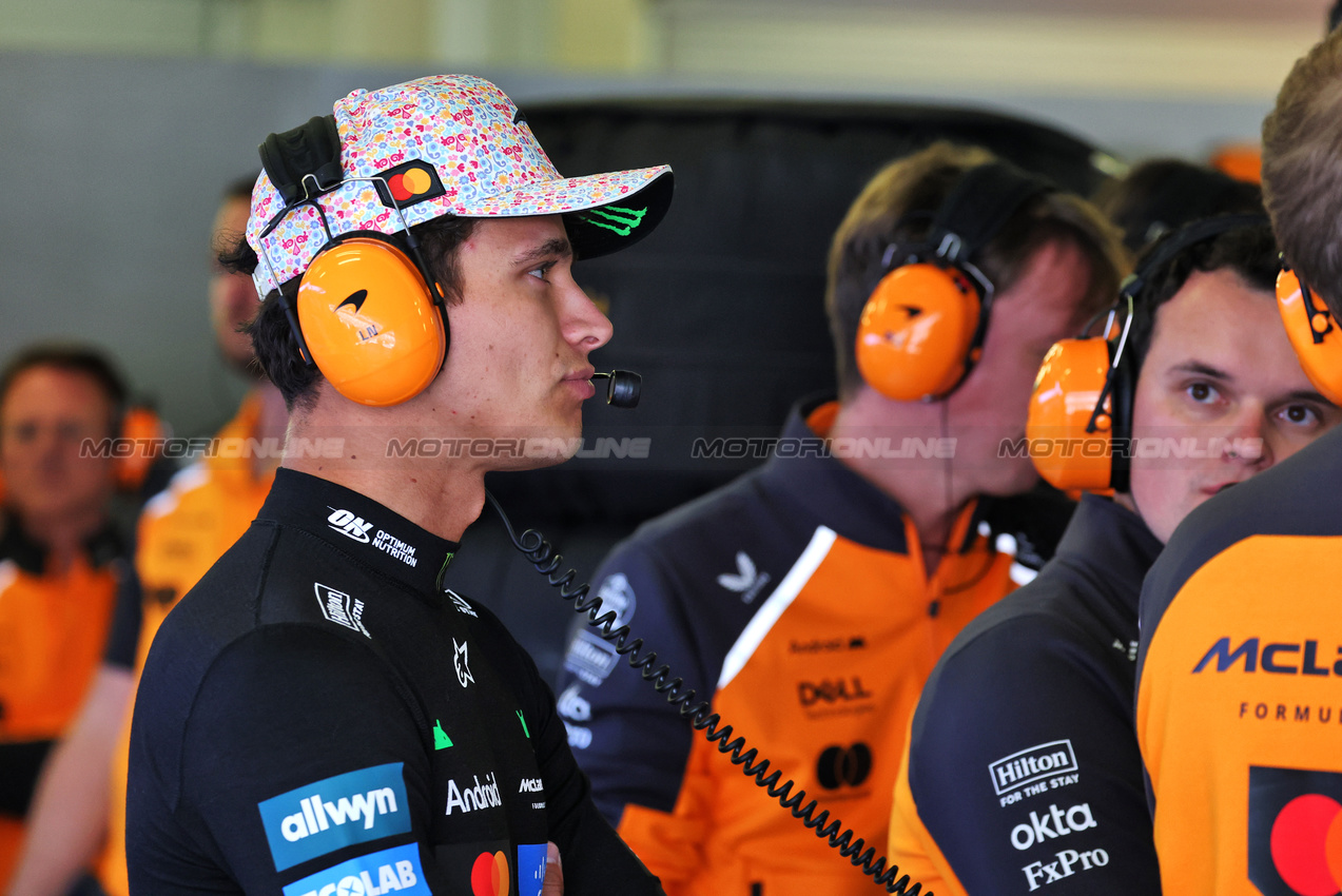 GP MESSICO, Lando Norris (GBR) McLaren.

25.10.2025. Formula 1 World Championship, Rd 20, Mexican Grand Prix, Mexico City, Mexico, Qualifiche Day.

- www.xpbimages.com, EMail: requests@xpbimages.com © Copyright: Moy / XPB Images