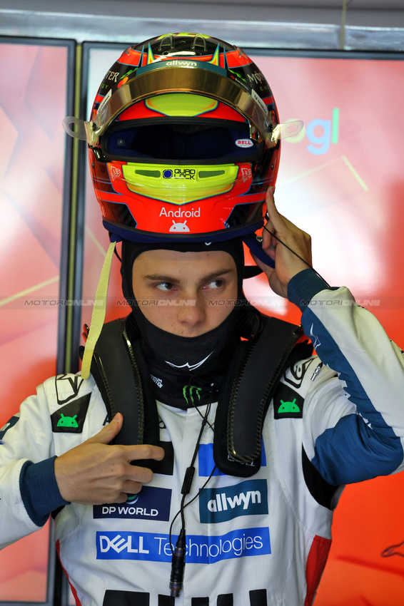 GP MESSICO, Oscar Piastri (AUS) McLaren.
25.10.2025. Formula 1 World Championship, Rd 20, Mexican Grand Prix, Mexico City, Mexico, Qualifiche Day.
- www.xpbimages.com, EMail: requests@xpbimages.com © Copyright: Moy / XPB Images